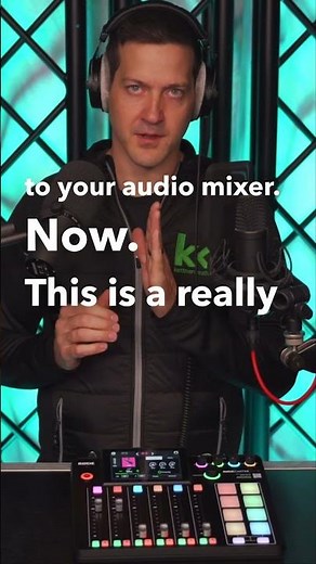 Dynamic VS Condenser Microphones & How They Work #shorts