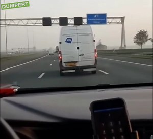 464K views · 10K reactions | Collega's gezocht, toch? (GELUID AAN!) | dumpert.nl | Facebook
