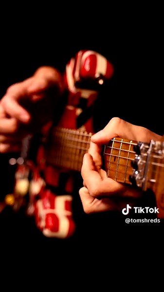 Mastering Guitar Tapping with 'Mean Street' Patterns