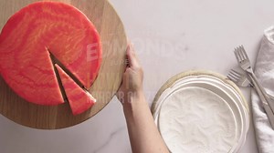 97K views · 370 reactions | Have you ever wondered what the trick is behind a perfect mirror glaze? Check out this step by step guide. See the recipe here: bit.ly/304xil9 | Edmonds Cooking | Facebook