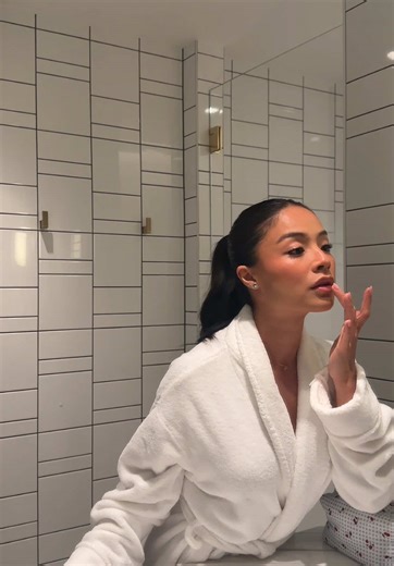 Explaining Relationship Feelings to a Man