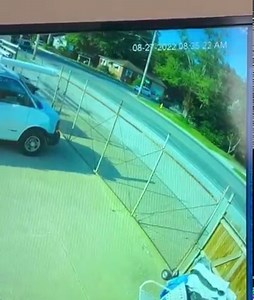 Video of the accident involving the dump truck at S Weinbach Ave & Cass Ave this morning around 8am. Video is from a follower’s security camera. #ewatch Service powered by K & W Premier Heating and Air | EvansvilleWatch
