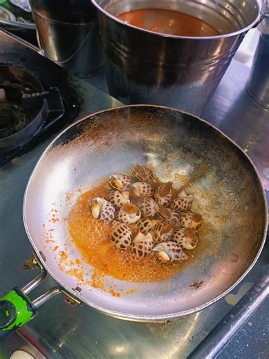 Ốc hương rang muối Ốc Moon 402/6/2 hậu giang p12 q6 #quan6 #ocquan6 #quanocngonsaigon #ocngonquan6 #trending