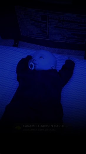 when mama sits you down on your preheated bassinet after lots of snuggles #momsoftiktok #twoundertwo #babiesoftiktok #babytok #bedtime