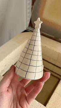 How to Make a Ceramic Christmas Tree Using a Free Template