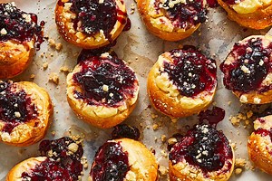 Cherry and Cream Cheese Kolaches Recipe