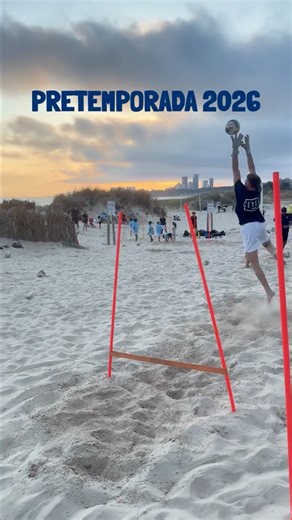 Escuela de arqueros CEYFA on Instagram: "En CEYFA – Centro de Entrenamiento y Formación de Arqueros creemos que el inicio marca el camino. Por eso, este verano volvemos con nuestra Pretemporada 2026. 📍 Playa Malvín 📆 Enero – Febrero 🗓 Lunes a viernes ⏰ 18:30 a 20:00 Entrenar en la playa no es solo un escenario distinto. Es otra energía, otro contexto, otra forma de empezar el año. 👉 Cupos limitados 👉 Inscripciones abiertas 📩 Pedinos el PDF por DM o escribinos por WhatsApp."