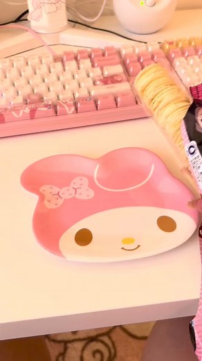 6.2K views · 56 reactions | ASMR lỗi rồi #asmr #asmrsounds #bloopers #asmrbloopers #asmrfails #fails #demonslayer #anime #anime #hayonha | Hay Ở Nhà | Facebook