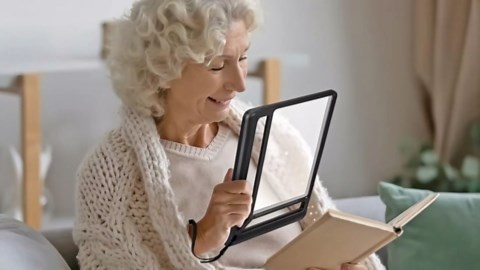 AKKYCVS 5X Full Page Magnifying Glass for Reading, Lightweight Rectangular Magnifier Provides Large Book Page Viewing Area, Upgraded Handheld Magnifier for Reading Small Prints for Seniors, Low Vision