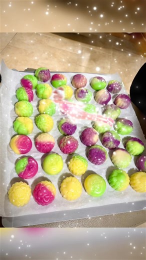 Delicious Snowy Moon Cakes Recipe