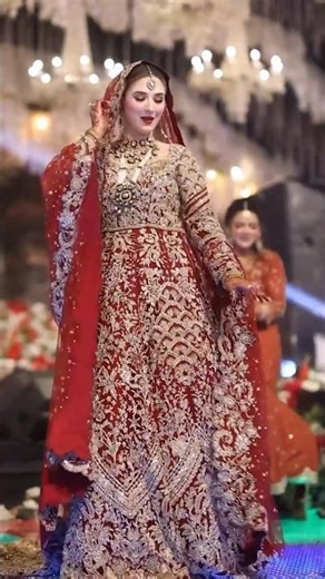 Bride Dance Performance 💃 Full Energy Wedding Floor Moment#BrideDance #WeddingVibes