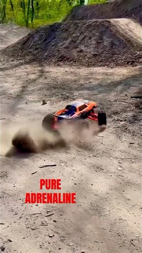 Traxxas X-MAXX vs. Gravity! 🏎️💥 #traxxas #xmaxx #shorts