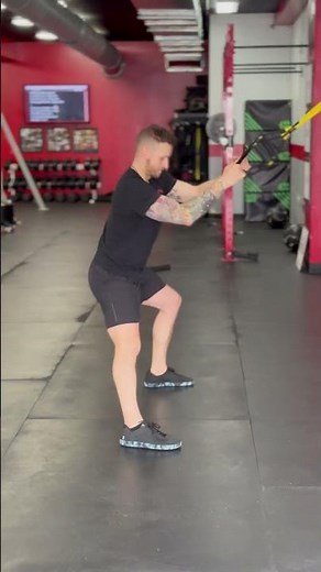 TRX Supported Lateral Lunges: Enhance Mobility & Strengthen the Hips! 💥 #TrAkAthletics