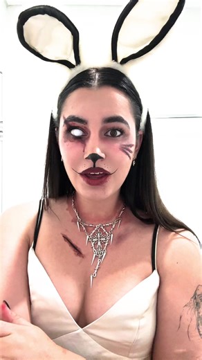 I LOVE HALLOWEEN I LOVE HALLOWEEN I LOVE HALLOWEEN AHHHHH #halloweenmakeup #bloodybunny #killerbunny #bunnymakeup #halloweencostume