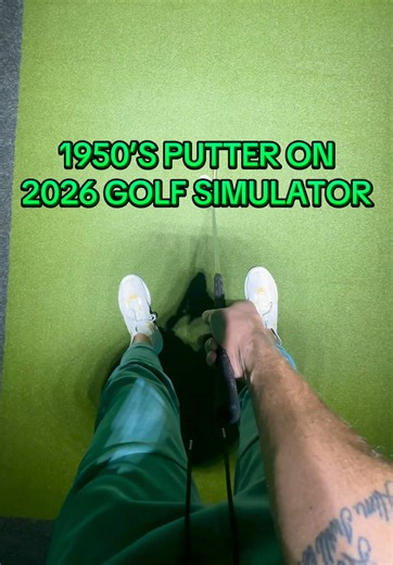 Old school meets new school…skill still required! Guess how many attempts it took me to drain this 15’ putt using a 1950’s putter with one hand 😈 ❓👇 - - - - - #smtx #golferslife #kyletx #vintage #golfsimulator