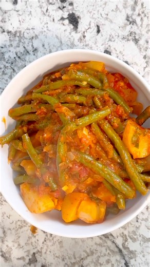 🍅🫒 Greek Fasolakia – Tender Green Beans in Tomato Sauce