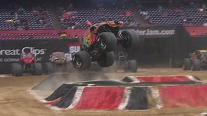 43K views · 1.3K reactions | Watch these action packed highlights from Weekend 2️⃣ in Houston, TX on February 6 and 7! #MonsterJam | Monster Jam | Facebook