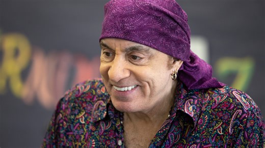 'Sharp pain,' surgery force E Street Band's Van Zandt to miss Springsteen concert dates