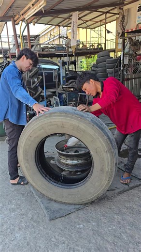 วิดีโอของ สุดเขต ประเทศไทย (@ket_1988) พร้อมเพลง เสียงต้นฉบับ - Mos🎶🎹 - mos_somnavat