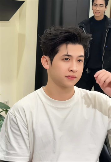 Kiểu tóc side part uốn phồng đẹp cho nam