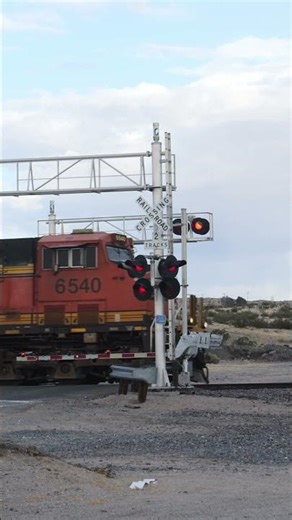 TRAIN SHORTS #01401 / WB BNSF 6540 MP 10.6 CAJON SUB 4-13-2026 #railroad #automobile #railway