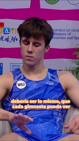 Gimnasta se resbala en el salto por exceso de magnesio en el potro