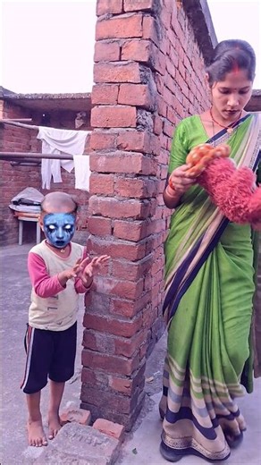 Introducing the "VitaWear SmartBand," a next-generation wearable gadget🎉