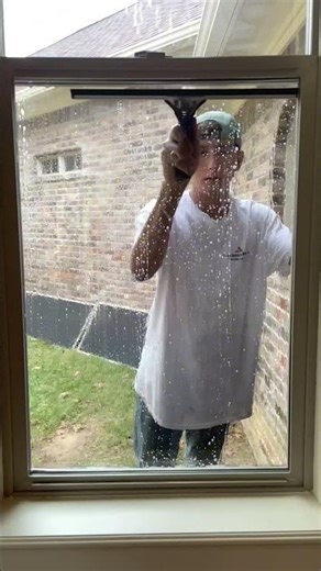 Midlothian Texas Top Window Cleaner - Relaxing #windowcleaning #windowwashing #midlothiantx