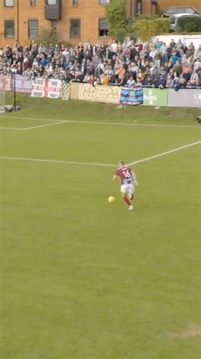 A huge moment for @farnhamtownfc 👀 Owen Dean bags their third and puts them back in front! 💪 📺 Watch live on BBC iPlayer & BBC Red Button | The Emirates FA Cup