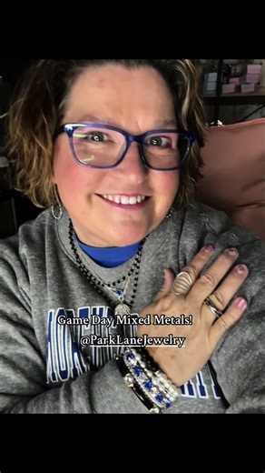 It’s always a good day to wear the Blue & White! #fyp #parklanestylist #sparklebox #jewelrybusiness #armparty