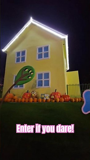 Are YOU Brave Enough to Enter PEPPA PIG'S HOUSE at Halloween? #peppapighouse #planitpark