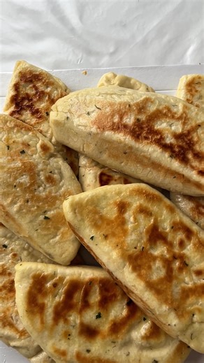 Crispy Chicken and Cheese Pockets Recipe