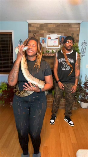 🤣🤣🤧🤧 oops ( no snakes harmed in the video ) #snake #reelsinstagram #medusaasf #explorepage #funnyvideos #reels #explorer #dancechallenge #funny #couples #fblifestyletyle | Medusa Medusaa