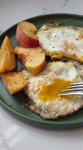 How to cook eggs in stainless steel without sticking