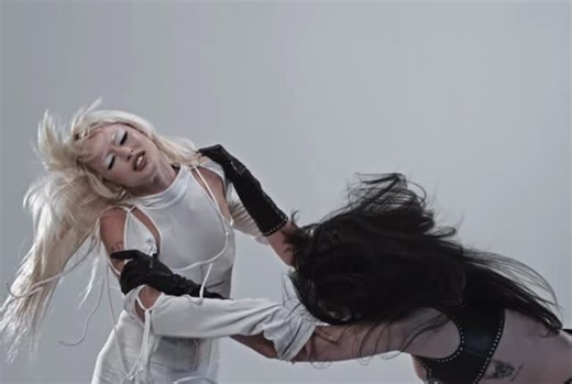 dwilly on Instagram: "DELIRIUM TREMENS @odetari out now had a shit ton of fun producing this one thx for having me as a part of your project O!!! additional co-prod @ginsengx @frankkingmusic"