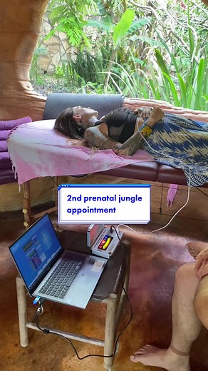 Unassisted Home Birth Video: A Journey of Conscious Pregnancy | Mommachelsea