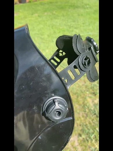 YESWELDER True Color Solar Powered Auto Darkening Welding Helmet, Wide Shade