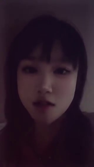 The 🇨🇳 woman fuss maker on that world-famous AirAsia flight did a live-streaming session on Douyin and also uploaded a few videos there — probably with the beauty filter maxed out… 😂Long story short, she still thinks she’s right; it’s all other people’s fault… typical CCP thinking…