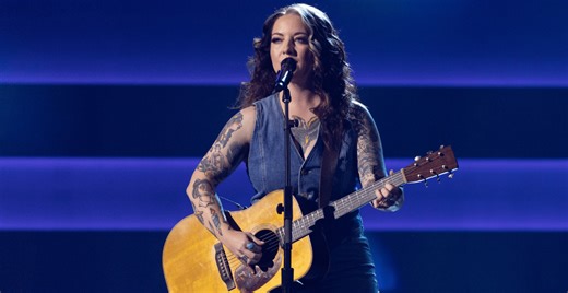 Ashley McBryde’s Heartfelt CMA Performance Honors The Late Kris Kristofferson