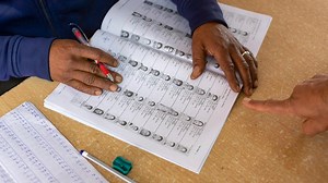 വോട്ടര്‍പട്ടിക പുതുക്കല്‍; സമയപരിധി നീട്ടി, പേരുചേര്‍ക്കാന്‍ അപേക്ഷാ പ്രവാഹം