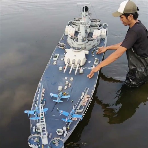 Preparing RC USS Iowa #battleship #rcships #ussiowa