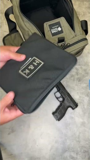 How the H&K VP9 fits in the Padded Pistol Pouch