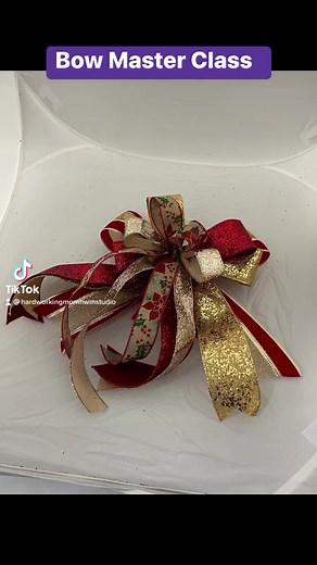Bow master class! #bowmaking #hardworkingmom #bowmaker #Wreaths #treebows #bows #homedecorbows #homedecoration #manybows #wreathbows #bow #morebows #christmasbows #bowsbyhand #bowmakers #ezbow #bowmaker | Crafting with Hard Working Mom