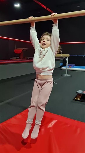 The Strongest Little Mini Gymnast Eliza