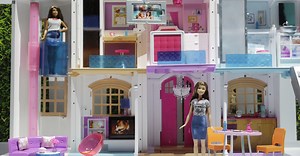 Barbie Gets a Smart House