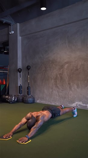 Darien “That Ab Guy” Johnson on Instagram: "Slider Push-Up Challenge (Save & Share) - Fun little slider push-up sequence. How many reps you got in you ? - #abs #workoutmotivation #core #fitnessmotivation #creative #workoutchallenge #gymmotivation #fitspo #fitfam #exercise #fit #challenge #pushup"