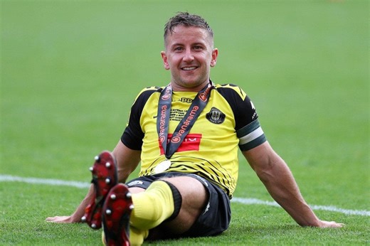 Club legend who helped Harrogate Town make history at Wembley to join Hall of Fame