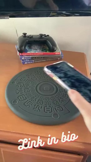 Get your Zelda wireless charger link in bio #zeldacharger #zeldabotw #zeldabreathofthewild #thelegendofzelda #thelegendofzeldabreathofthewild