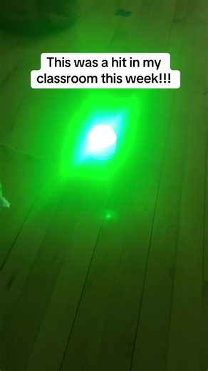 Impactful 7-Color Light Projection for Engaging Lessons