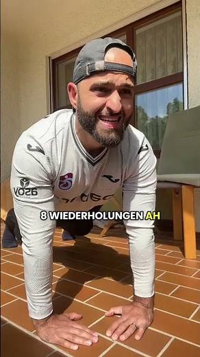 Drei einfache und effektive Übungen für deinen Trizeps ￼#sport #gym #muscle #health #shorts